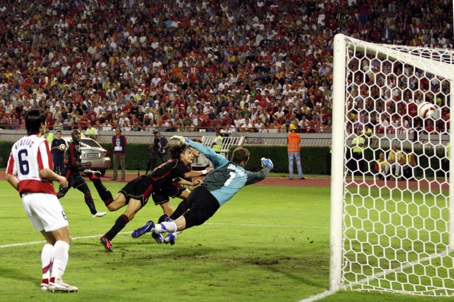 Inzaghi segna alla Stella Rossa nei preliminari di Champions 2007. LaPresse